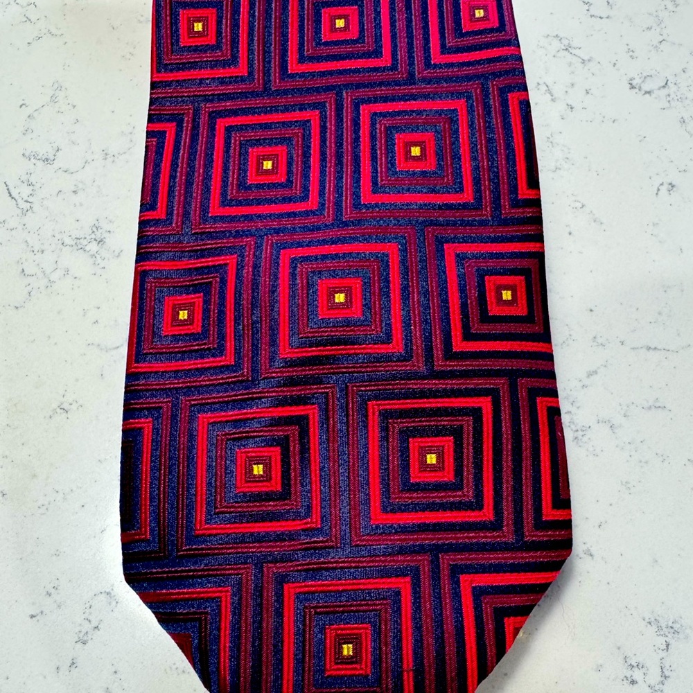 Steve Harvey men’s tie red blue